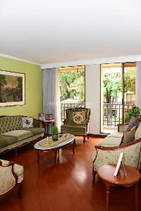 Apartamento de 3 alcobas en venta en San Patricio, Bogotá, 203 m² · foto 3 de 19