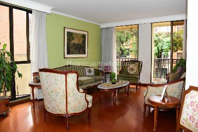 Apartamento de 3 alcobas en venta en San Patricio, Bogotá, 203 m² · foto 2 de 19