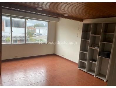 Casa de 5 alcobas en venta en Niza, Bogotá, 182 m² · foto 13 de 20