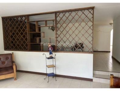 Casa de 5 alcobas en venta en Niza, Bogotá, 182 m² · foto 18 de 20