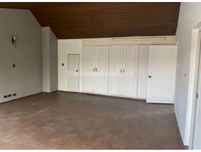 Casa de 5 alcobas en venta en Niza, Bogotá, 182 m² · foto 5 de 20