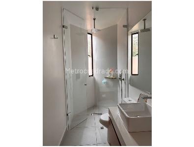 Apartamento de 4 alcobas en venta en Santa Barbara Oriental, Bogotá, 252 m² · foto 6 de 20