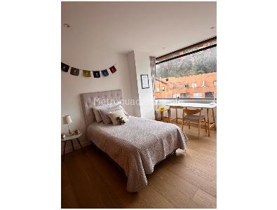Apartamento de 4 alcobas en venta en Santa Barbara Oriental, Bogotá, 252 m² · foto 7 de 20