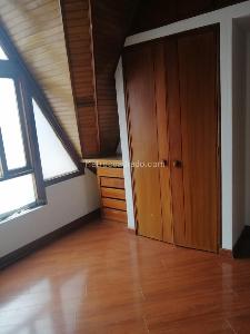 Casa de 2 alcobas en venta en Chico Navarra, Bogotá, 113 m² · foto 4 de 19