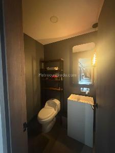 Casa de 5 alcobas en venta en Los Colores, Medellín, 630 m² · foto 16 de 20