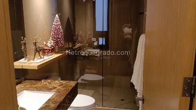 Apartamento de 3 alcobas en venta en Usaquen, Bogotá, 294 m² · foto 3 de 19
