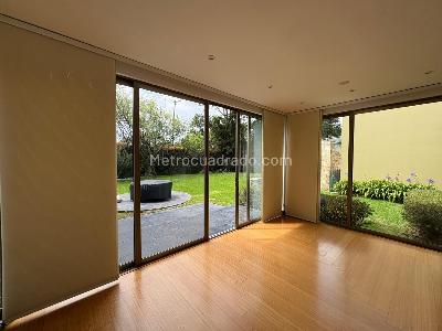 Casa de 3 alcobas en venta en Hacienda San Simon, Bogotá, 650 m² · foto 2 de 19