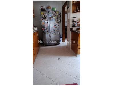 Apartamento de 4 alcobas en venta en Santa Paula, Bogotá, 181 m² · foto 13 de 20