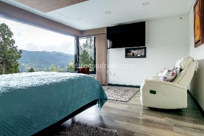 Casa de 5 alcobas en venta en La Plazuela, La Calera · foto 3 de 9