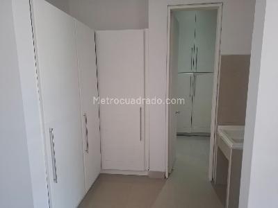 Apartamento de 2 alcobas en venta en Chico Norte, Bogotá, 135 m² · foto 7 de 19
