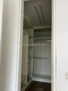 Apartamento de 2 alcobas en venta en Chico Norte, Bogotá, 135 m² · foto 11 de 19