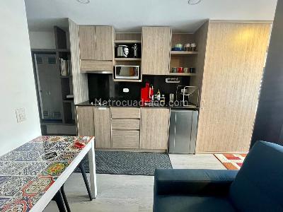 Apartaestudio en venta en Santa Barbara Central, Bogotá, 29 m² · foto 17 de 20