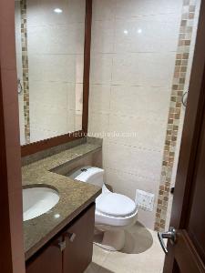 Apartamento de 2 alcobas en venta en Santa Barbara, Bogotá, 100 m² · foto 8 de 10