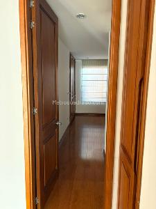 Apartamento de 2 alcobas en venta en Santa Barbara, Bogotá, 100 m² · foto 9 de 10