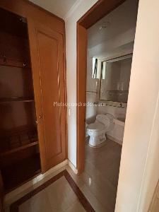 Apartamento en venta en La Carolina, Bogotá · foto 3 de 9
