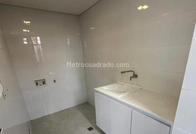 Apartamento de 3 alcobas en venta en Santa Barbara Oriental, Bogotá, 130 m² · foto 11 de 20