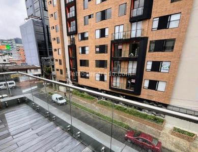 Apartamento de 3 alcobas en venta en Santa Barbara Oriental, Bogotá, 130 m² · foto 12 de 20