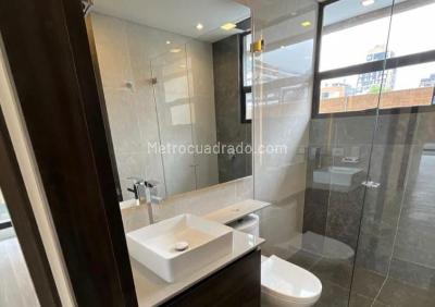 Apartamento de 3 alcobas en venta en Santa Barbara Oriental, Bogotá, 130 m² · foto 14 de 20