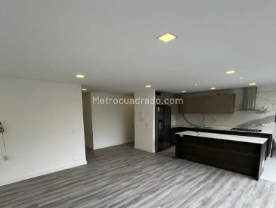 Apartamento de 3 alcobas en venta en Santa Barbara Oriental, Bogotá, 130 m² · foto 3 de 20