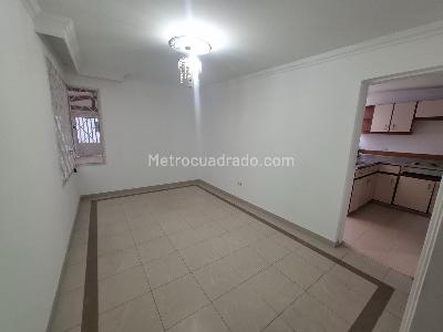 Casa de 5 alcobas en venta en Nuevo Contry, Bogotá, 293 m² · foto 11 de 16