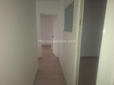Casa de 5 alcobas en venta en Nuevo Contry, Bogotá, 293 m² · foto 12 de 16