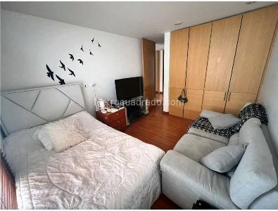 Apartamento en venta en Santa Barbara, Bogotá · foto 3 de 7