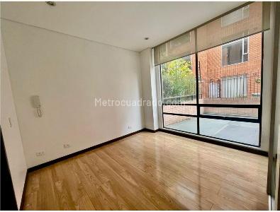 Apartaestudio en venta en Santa Barbara, Bogotá, 63 m² · foto 5 de 15