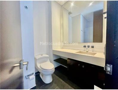 Apartaestudio en venta en Santa Barbara, Bogotá, 63 m² · foto 8 de 15
