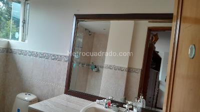 Apartamento de 4 alcobas en venta en Calleja Alta, Bogotá, 260 m² · foto 7 de 20