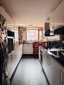 Apartamento de 2 alcobas en venta en El Castillo, Bogotá, 103 m² · foto 8 de 17
