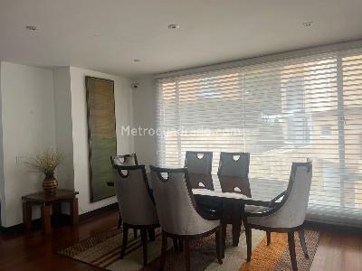 Casa de 4 alcobas en venta en Cerros De Suba, Bogotá, 338 m² · foto 2 de 18