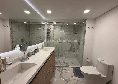 Apartamento en venta en Las Rosales, Bogotá · foto 17 de 19