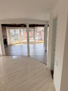 Apartamento en venta en Los Rosales, Bogotá · foto 3 de 11