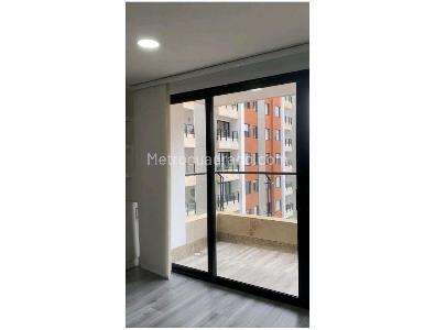 Apartamento de 3 alcobas en venta en Niza Cordoba, Bogotá, 120 m² · foto 2 de 13