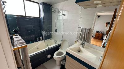 Apartamento de 3 alcobas en venta en Santa Barbara, Bogotá, 185 m² · foto 10 de 17