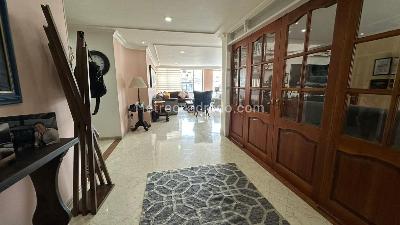 Apartamento de 3 alcobas en venta en Santa Barbara, Bogotá, 185 m² · foto 2 de 17