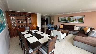 Apartamento de 3 alcobas en venta en Santa Barbara, Bogotá, 185 m² · foto 3 de 17