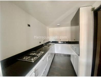 Apartamento de 3 alcobas en venta en San Patricio, Bogotá, 178 m² · foto 10 de 15