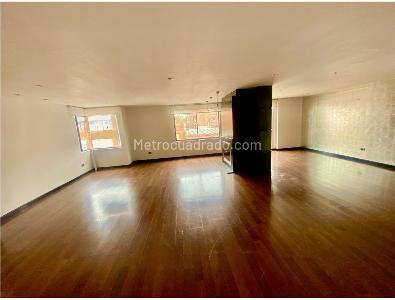 Apartamento de 3 alcobas en venta en San Patricio, Bogotá, 178 m² · foto 12 de 15
