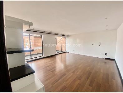 Apartamento de 3 alcobas en venta en San Patricio, Bogotá, 178 m² · foto 3 de 15