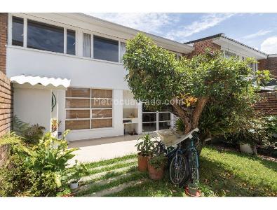 Casa de 4 alcobas en venta en Cordoba Niza, Bogotá, 314 m² · foto 10 de 15