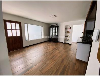Casa en venta en Las Villas, Bogotá · foto 5 de 19