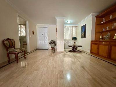 Apartamento en venta en Chico, Bogotá · foto 9 de 16