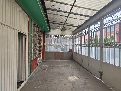 Casa de 5 alcobas en venta en La Europa, Bogotá, 385 m² · foto 15 de 15
