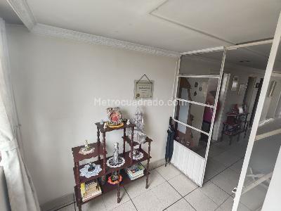 Casa de 5 alcobas en venta en La Europa, Bogotá, 385 m² · foto 4 de 15