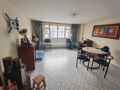 Casa de 5 alcobas en venta en La Europa, Bogotá, 385 m² · foto 5 de 15