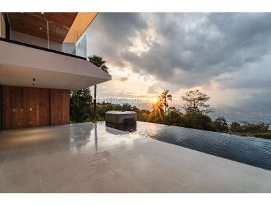 Casa de 4 alcobas en venta en Las Palmas, Medellín, 350 m² · foto 10 de 20