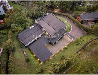 Casa de 4 alcobas en venta en Las Palmas, Medellín, 350 m² · foto 5 de 20