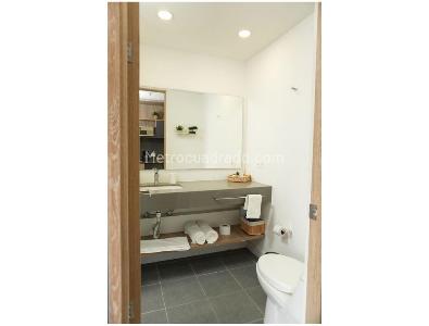 Apartamento en venta en El Poblado, Medellín · foto 3 de 13