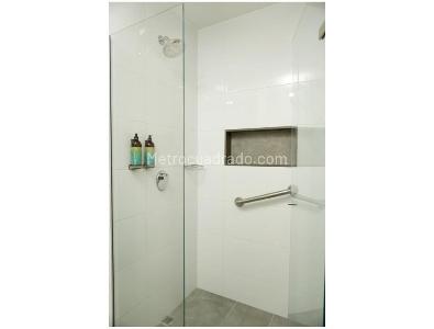 Apartamento en venta en El Poblado, Medellín · foto 4 de 13